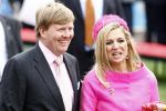 Makkum en Franeker30 april 2008
Koninginnedag 2008 met Koningin Beatrix Prins Willem Alexander Friso Constantijn Maurits Floris Pieter Christiaan Pieter v Vollenhoven en de prinsessen Maxima Laurentien Mabel Aimee Anita Margriet en Marilene.
Peter Smulders bv