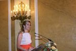 Den Haag 12 mei 2009
Prinses Maxima reikt de appeltjes van oranje uit op paleis Noordeinde.
Koningin Beatrix en Prins Willem Alexander zijn daarbij aanwezig.
Peter Smulders bv