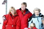 Lech 16 februari 2009
Fotosessie met de koninklijke familie in Oberlech. Koningin Beatrix Prins Willem Alexander Prinses Maxima Amalia Alexia Ariane Prins Constantijn Prins es Laurentien Claus Cazimir Eloise en  Leonore.
Peter Smulders bv