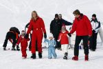 Lech 16 februari 2009
Fotosessie met de koninklijke familie in Oberlech. Koningin Beatrix Prins Willem Alexander Prinses Maxima Amalia Alexia Ariane Prins Constantijn Prins es Laurentien Claus Cazimir Eloise en  Leonore.
Peter Smulders bv