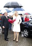 Mdedemblik 17 oktober 2007
Prinses Maxima  bezoekt de Jumbo speelgoed fabriek en doet werk achter de lopende band. Ook speelt ze met kinderen mens erger je niet.