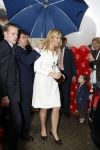 Mdedemblik 17 oktober 2007
Prinses Maxima  bezoekt de Jumbo speelgoed fabriek en doet werk achter de lopende band. Ook speelt ze met kinderen mens erger je niet.