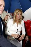Mdedemblik 17 oktober 2007
Prinses Maxima  bezoekt de Jumbo speelgoed fabriek en doet werk achter de lopende band. Ook speelt ze met kinderen mens erger je niet.