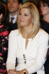 Mdedemblik 17 oktober 2007
Prinses Maxima  bezoekt de Jumbo speelgoed fabriek en doet werk achter de lopende band. Ook speelt ze met kinderen mens erger je niet.