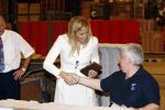 Mdedemblik 17 oktober 2007
Prinses Maxima  bezoekt de Jumbo speelgoed fabriek en doet werk achter de lopende band. Ook speelt ze met kinderen mens erger je niet.