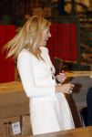 Mdedemblik 17 oktober 2007
Prinses Maxima  bezoekt de Jumbo speelgoed fabriek en doet werk achter de lopende band. Ook speelt ze met kinderen mens erger je niet.