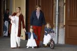 Den Haag 26 juni 2007
Fotomoment met Prins Willem Alexander Maxima Prinses Amalia Alexia en Ariane bij de koninklijke stallen. Prinses Alexia viert haar 2e verjaardag.