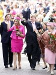 Makkum en Franeker30 april 2008
Koninginnedag 2008 met Koningin Beatrix Prins Willem Alexander Friso Constantijn Maurits Floris Pieter Christiaan Pieter v Vollenhoven en de prinsessen Maxima Laurentien Mabel Aimee Anita Margriet en Marilene. Ed Nijpels met zijn vrouw
Peter Smulders bv