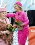 Makkum en Franeker30 april 2008
Koninginnedag 2008 met Koningin Beatrix Prins Willem Alexander Friso Constantijn Maurits Floris Pieter Christiaan Pieter v Vollenhoven en de prinsessen Maxima Laurentien Mabel Aimee Anita Margriet en Marilene.
Peter Smulders bv