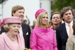 Makkum en Franeker30 april 2008
Koninginnedag 2008 met Koningin Beatrix Prins Willem Alexander Friso Constantijn Maurits Floris Pieter Christiaan Pieter v Vollenhoven en de prinsessen Maxima Laurentien Mabel Aimee Anita Margriet en Marilene.
Peter Smulders bv