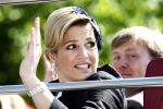 Apeldoorn 30 april 2009
Prinses Maxima en Prins Willem Alexander schrikken van het ongeluk / aanslag
die tijdens koninginnedag plaats vindt.
Peter Smulders bv