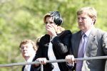 Apeldoorn 30 april 2009
Prinses Maxima en Prins Willem Alexander schrikken van het ongeluk / aanslag
die tijdens koninginnedag plaats vindt.
Peter Smulders bv