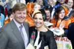 Apeldoorn 30 april 2009
Koninginnedag 2009 in apeldoorn met Koningin Beatrix Pieter v Vollenhoven Prinses Margriet Maxima Prins Willem Alexander Prins Constantijn Prinses Laurentien Prinses Mabel Prins Friso Prins Maurits Prinses Marilene Prins Pieter Christiaan Prinses Anita Prins Floris een zwangere Prinses Aimee en Prinses Annette. s middags probeerde een dwaas een aanslag te plegen op de koninklijke familie waarbij meerdere doden vielen.
Peter Smulders bv