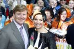 Apeldoorn 30 april 2009
Koninginnedag 2009 in apeldoorn met Koningin Beatrix Pieter v Vollenhoven Prinses Margriet Maxima Prins Willem Alexander Prins Constantijn Prinses Laurentien Prinses Mabel Prins Friso Prins Maurits Prinses Marilene Prins Pieter Christiaan Prinses Anita Prins Floris een zwangere Prinses Aimee en Prinses Annette. s middags probeerde een dwaas een aanslag te plegen op de koninklijke familie waarbij meerdere doden vielen.
Peter Smulders bv