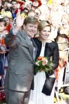 Apeldoorn 30 april 2009
Koninginnedag 2009 in apeldoorn met Koningin Beatrix Pieter v Vollenhoven Prinses Margriet Maxima Prins Willem Alexander Prins Constantijn Prinses Laurentien Prinses Mabel Prins Friso Prins Maurits Prinses Marilene Prins Pieter Christiaan Prinses Anita Prins Floris een zwangere Prinses Aimee en Prinses Annette. s middags probeerde een dwaas een aanslag te plegen op de koninklijke familie waarbij meerdere doden vielen.
Peter Smulders bv