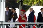 Apeldoorn 30 april 2009
Koninginnedag 2009 in apeldoorn met Koningin Beatrix Pieter v Vollenhoven Prinses Margriet Maxima Prins Willem Alexander Prins Constantijn Prinses Laurentien Prinses Mabel Prins Friso Prins Maurits Prinses Marilene Prins Pieter Christiaan Prinses Anita Prins Floris een zwangere Prinses Aimee en Prinses Annette. s middags probeerde een dwaas een aanslag te plegen op de koninklijke familie waarbij meerdere doden vielen.
Peter Smulders bv
