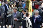 Apeldoorn 30 april 2009
Koninginnedag 2009 in apeldoorn met Koningin Beatrix Pieter v Vollenhoven Prinses Margriet Maxima Prins Willem Alexander Prins Constantijn Prinses Laurentien Prinses Mabel Prins Friso Prins Maurits Prinses Marilene Prins Pieter Christiaan Prinses Anita Prins Floris een zwangere Prinses Aimee en Prinses Annette. s middags probeerde een dwaas een aanslag te plegen op de koninklijke familie waarbij meerdere doden vielen.
Peter Smulders bv