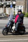 Amsterdam 22 april 2009
Menno Kohler op zijn vespa scooter met zijn hond.
Peter Smulders bv