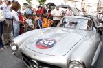 Brescia 15 mei 2008
Start van de Mille Miglia in Brescia. State of art rijdt met 2 porsches mee. 
Mercedes 300 SL Classic Car