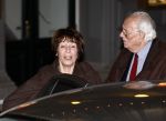 Amsterdam 1 februari 2008
Koningin Beatrix (70jaar) en Prinses Margriet (65 jaar) vieren hun verjaardag in Carre. Mies Bouman met man Leen Timp