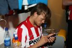Arnhem, 20 April 2008 Kompetitiewedstrijd Vitesse-PSV, eindstand 0-1 Seizoen 2007/2008
PSV Landskampioen
Mika Vyrynen met zijn IPhone