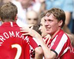 Eindhoven, 23 September 2007 Seizoen 2007/2008 Kompetitewedstrijd PSV-Feyenoord, eindstand 4-0
Mike Zonneveld blij nadat PSV op 1-0 is gekomen