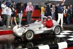 Brescia 15 mei 2008
Start van de Mille Miglia in Brescia. State of art rijdt met 2 porsches mee.
All Classic Cars