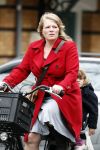 Amsterdam, 3 November 2007
De zwangere vrouw Nathalie Kluun op de fiets met haar dochtertje