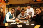 Volendam 22 januari 2008
Nick en Simon Jan Keizer en George Baker promoten dat de plaats volendam op een nieuw monopoly spel komt.