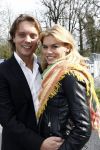 Breukelen 5 april 2008
Mercedes dealer stern presenteert nieuwe modellen bij ksteel Neijenrode. Nicolette v Dam met vriend Bas Smit
Peter Smulders bv