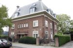 Amsterdam 4 oktober 2007
Pand huis Nina Brink waar verf bommen tegen aan zijn gegooid.
