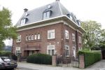 Amsterdam 4 oktober 2007
Pand huis Nina Brink waar verf bommen tegen aan zijn gegooid.