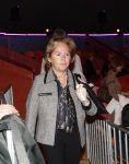 Amsterdam 17 december 2007
Pieter Storms met Nina Brink  en kinderen bij tros kerstcircus.