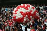 Eindhoven, 13 April 2008 Kampioenswedstrijd PSV-FC Twente, eindstand 1-1 Seizoen 2007/2008. PSV daardoor nog niet kampioen.
PSV supporters nog vol goede moed voor aanvang wedstrijd