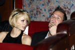 Amsterdam 14 april 2009
Paris Hilton en haar nieuwe vriend Doug Reinhardt bij jubileum van Rob Peetoom in Tuschinski.
Peter Smulders bv