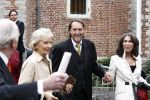 Wassenaar 3 april 2008
Herdenkingsdienst soldaat van oranje Erik Hazelhoff  in kerk wassenaar. vrouw soldaat v oranje en zijn zoon en schoondochter Patricia Steur