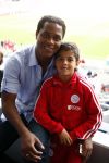 Amsterdam 10 mei 2009
Justin Kluivert wordt gehuldigd voor hun kampioenschap in de rust van de wedstrijd ajax-fc twente in de arena. Papa Patrick is natuurlijk apetrots op de tribune. Justin speelt in de ajax jeugd
Peter Smulders bv
