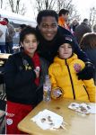 Diemen 14 februari 2009
Patrick Kluivert Rossana Lima Kluivert Quincy Justin Ruben Kluivert doen mee met de boswandeling voor hun goede doel ivm zwerfhonden. De tocht was in het Diemer Bos.
Peter Smulders bv