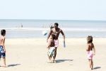 Noordwijk 24 juli 2008
Patrick Kluivert op het strand bij huis ter Duin met Rossana Lima en zijn zoons Shane Quincy Ruben en Justin.