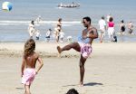 Noordwijk 24 juli 2008
Patrick Kluivert op het strand bij huis ter Duin met Rossana Lima en zijn zoons Shane Quincy Ruben en Justin.