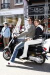 Amsterdam 22 april 2009
Patrick Singels met dochter op zijn vespa scooter op de pc hooftstraat.
Peter Smulders bv