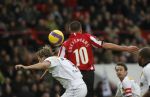 Eindhoven, 30 December 2007
Laatste Kompetitiewedstrijd van het jaar PSV-NAC  Eindstand 2-0 Seizoen 2007/2008
Patrick Zwaanswijk in duel met Danny Koevermans