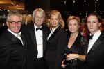 Amsterdam 6 december 2007
Miljonairsfair 2007 in de rai te amsterdam. Vip avond. Rob de Kraa met zoon Peter Ingeborg en Anouk Smulders