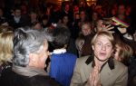 Amsterdam 17 december 2007
Pieter Storms met Nina Brink  en kinderen bij tros kerstcircus.