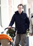 Amsterdam 26 januari 2008
Pieter v Beukering , man van Yvon Jaspers met kinderen en opa aan het wandelen.
