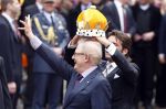 Makkum en Franeker30 april 2008
Koninginnedag 2008 met Koningin Beatrix Prins Willem Alexander Friso Constantijn Maurits Floris Pieter Christiaan Pieter v Vollenhoven en de prinsessen Maxima Laurentien Mabel Aimee Anita Margriet en Marilene.
Peter Smulders bv