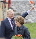 Makkum en Franeker30 april 2008
Koninginnedag 2008 met Koningin Beatrix Prins Willem Alexander Friso Constantijn Maurits Floris Pieter Christiaan Pieter v Vollenhoven en de prinsessen Maxima Laurentien Mabel Aimee Anita Margriet en Marilene.
Peter Smulders bv