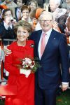 Apeldoorn 30 april 2009
Koninginnedag 2009 in apeldoorn met Koningin Beatrix Pieter v Vollenhoven Prinses Margriet Maxima Prins Willem Alexander Prins Constantijn Prinses Laurentien Prinses Mabel Prins Friso Prins Maurits Prinses Marilene Prins Pieter Christiaan Prinses Anita Prins Floris een zwangere Prinses Aimee en Prinses Annette. s middags probeerde een dwaas een aanslag te plegen op de koninklijke familie waarbij meerdere doden vielen.
Peter Smulders bv
