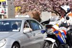Amsterdam 1 mei 2008
Taxi chauffeur heeft ruzie met ee politie agent.
Peter Smulders bv
