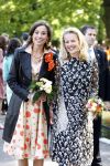Apeldoorn 30 april 2009
Koninginnedag 2009 in apeldoorn met Koningin Beatrix Pieter v Vollenhoven Prinses Margriet Maxima Prins Willem Alexander Prins Constantijn Prinses Laurentien Prinses Mabel Prins Friso Prins Maurits Prinses Marilene Prins Pieter Christiaan Prinses Anita Prins Floris een zwangere Prinses Aimee en Prinses Annette. s middags probeerde een dwaas een aanslag te plegen op de koninklijke familie waarbij meerdere doden vielen.
Peter Smulders bv